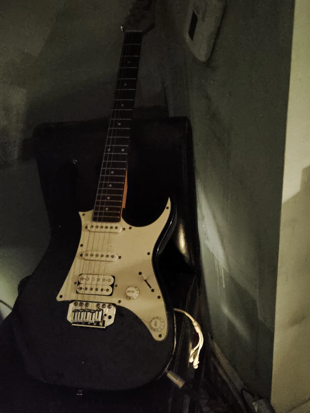 Black Electric Guitar