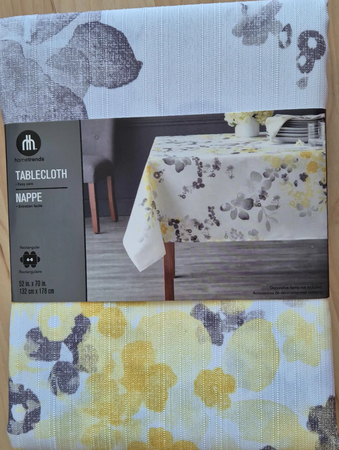 hometrends Rectangular Tablecloth - 52" x 70"