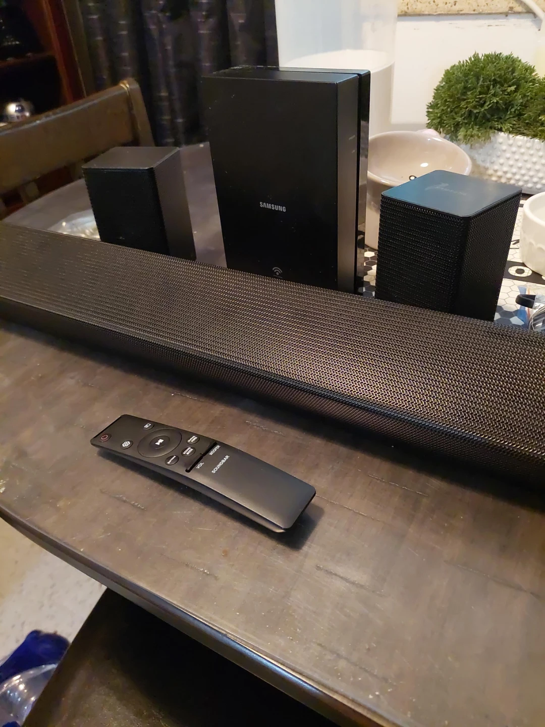 Samsung Soundbar with Wireless Subwoofer and Remote