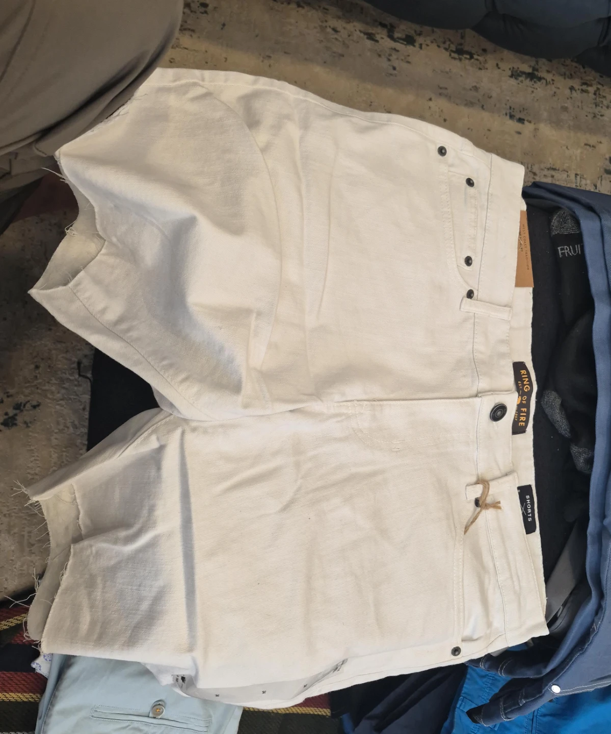 Ring of Fire White Denim Shorts Size 34