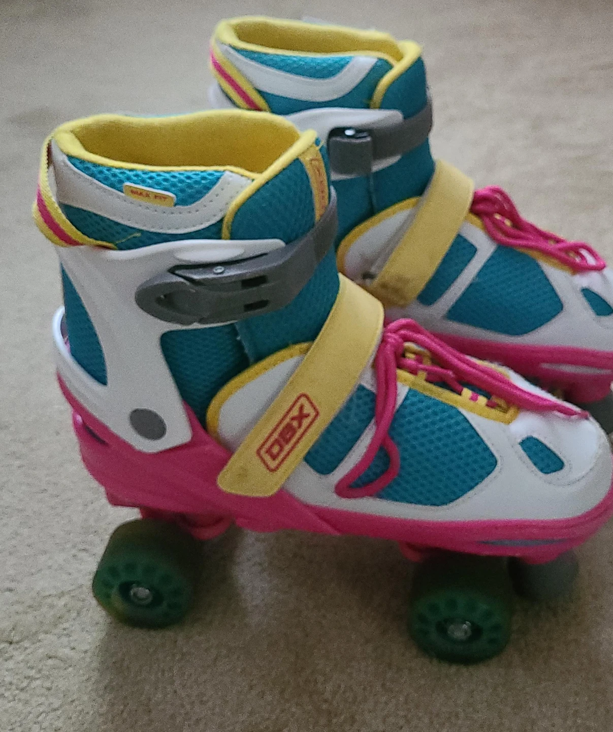 DBX Adjustable Roller Skates - Size Large(5,6,7,8)