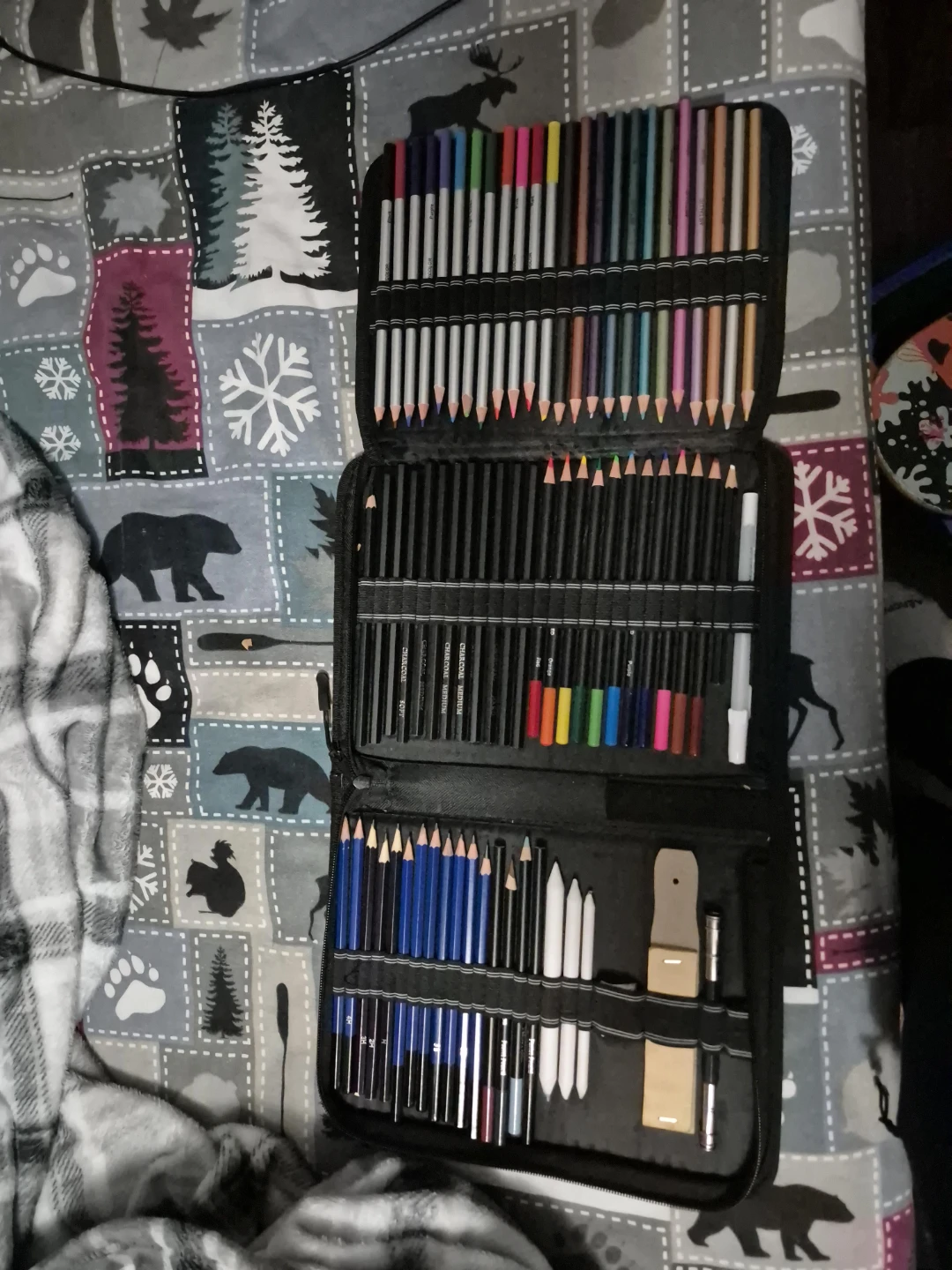 120 Piece Art Sketching Pencil Set