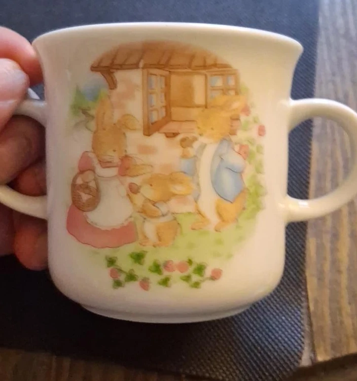 Sanyei Children's Mug with Rabbits