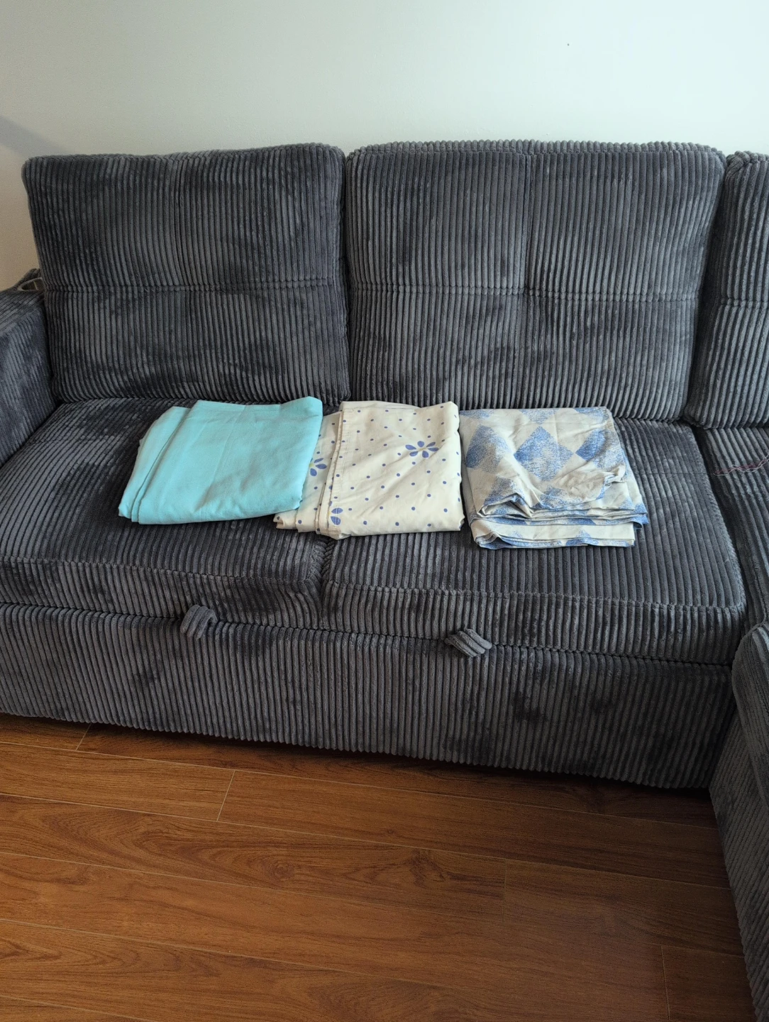 Only Set of 3 Flat Sheets 3 for $15 only