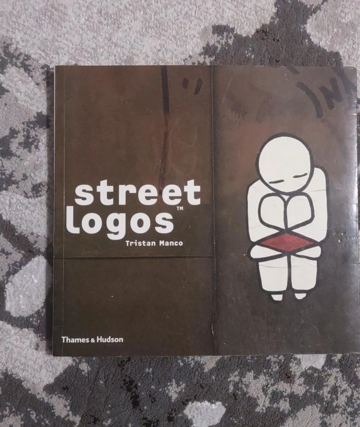 Street Logos Book by Tristan Manco