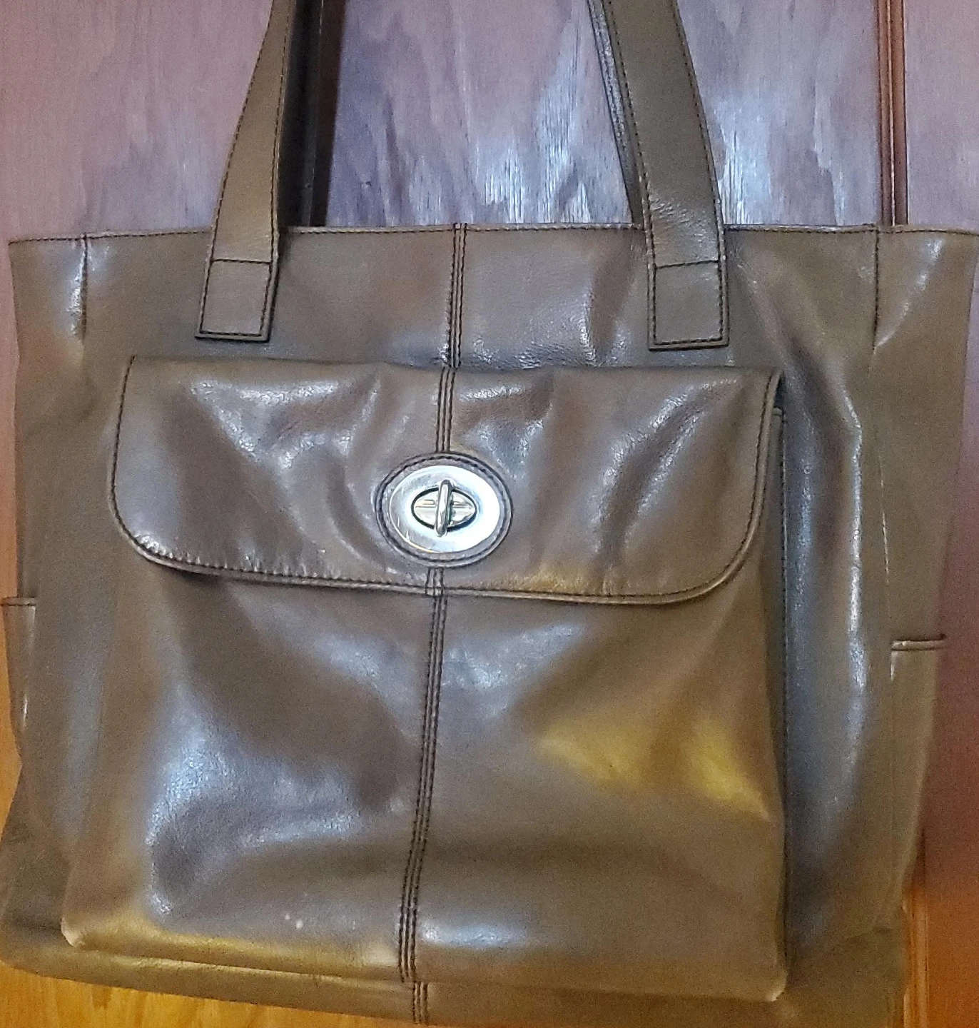 Danier Brown Leather LaptopTote Bag,Zipper,Pockets,Turnlocks