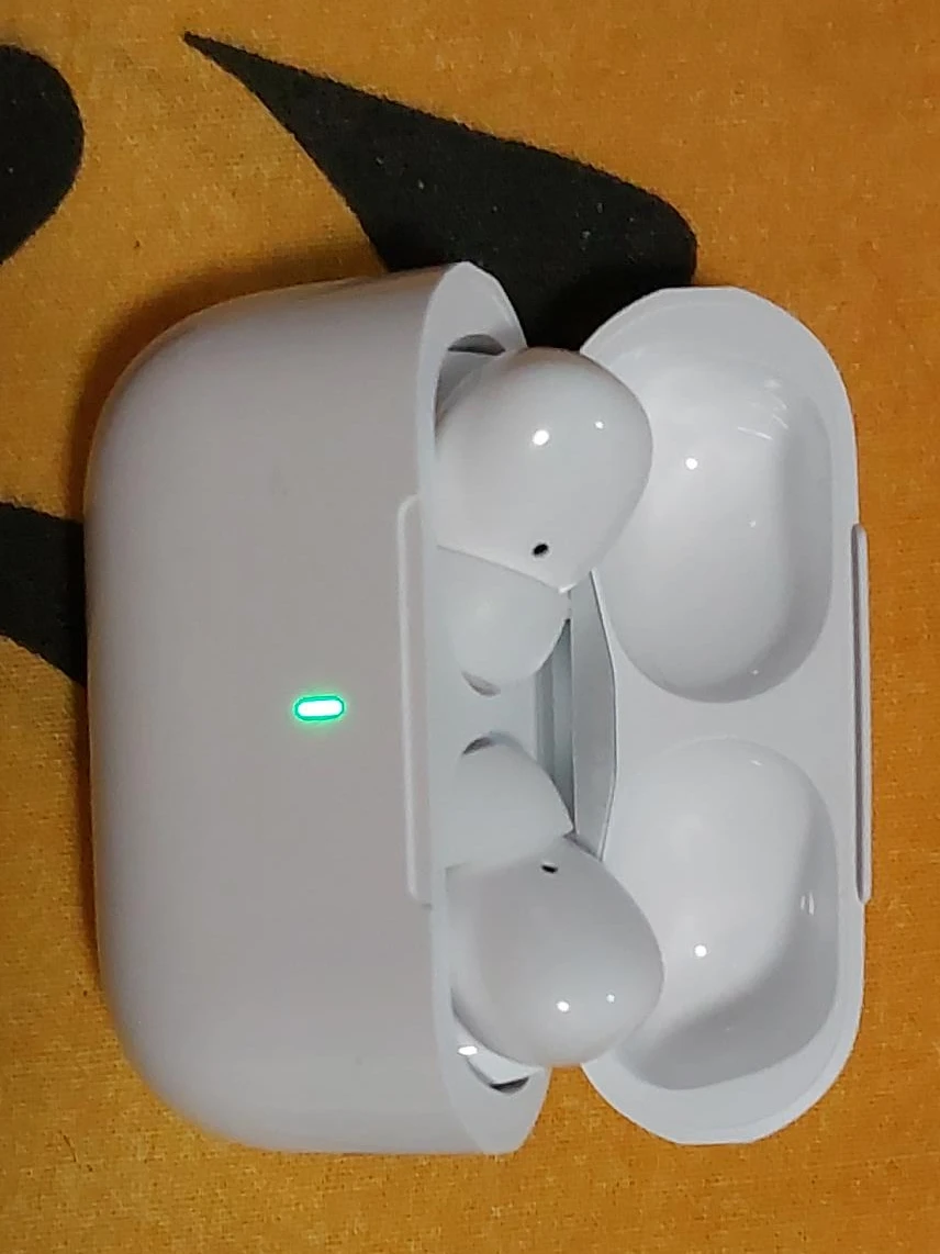White Wireless Earbuds with Charging Case