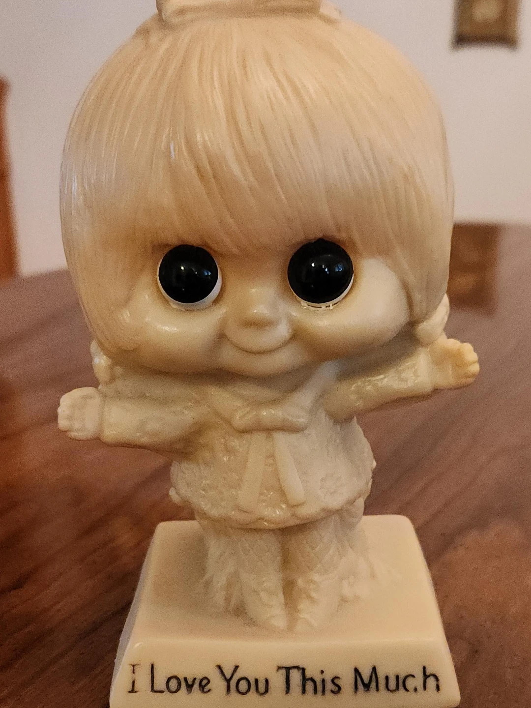 Precious Moments "I Love You This Much" Figurine