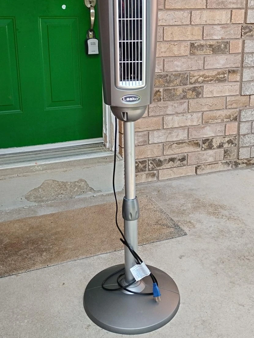 Lasko Tower Fan - photo 3