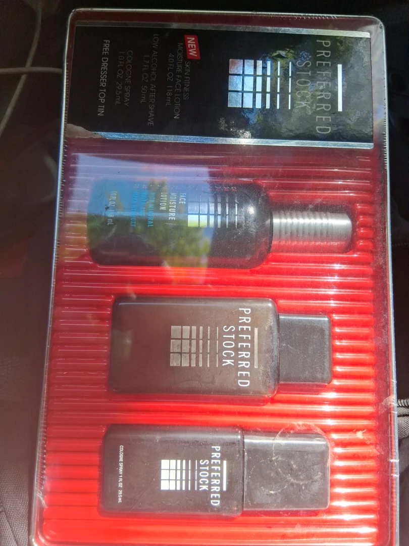 Preferred Stock Men's Grooming Gift Set