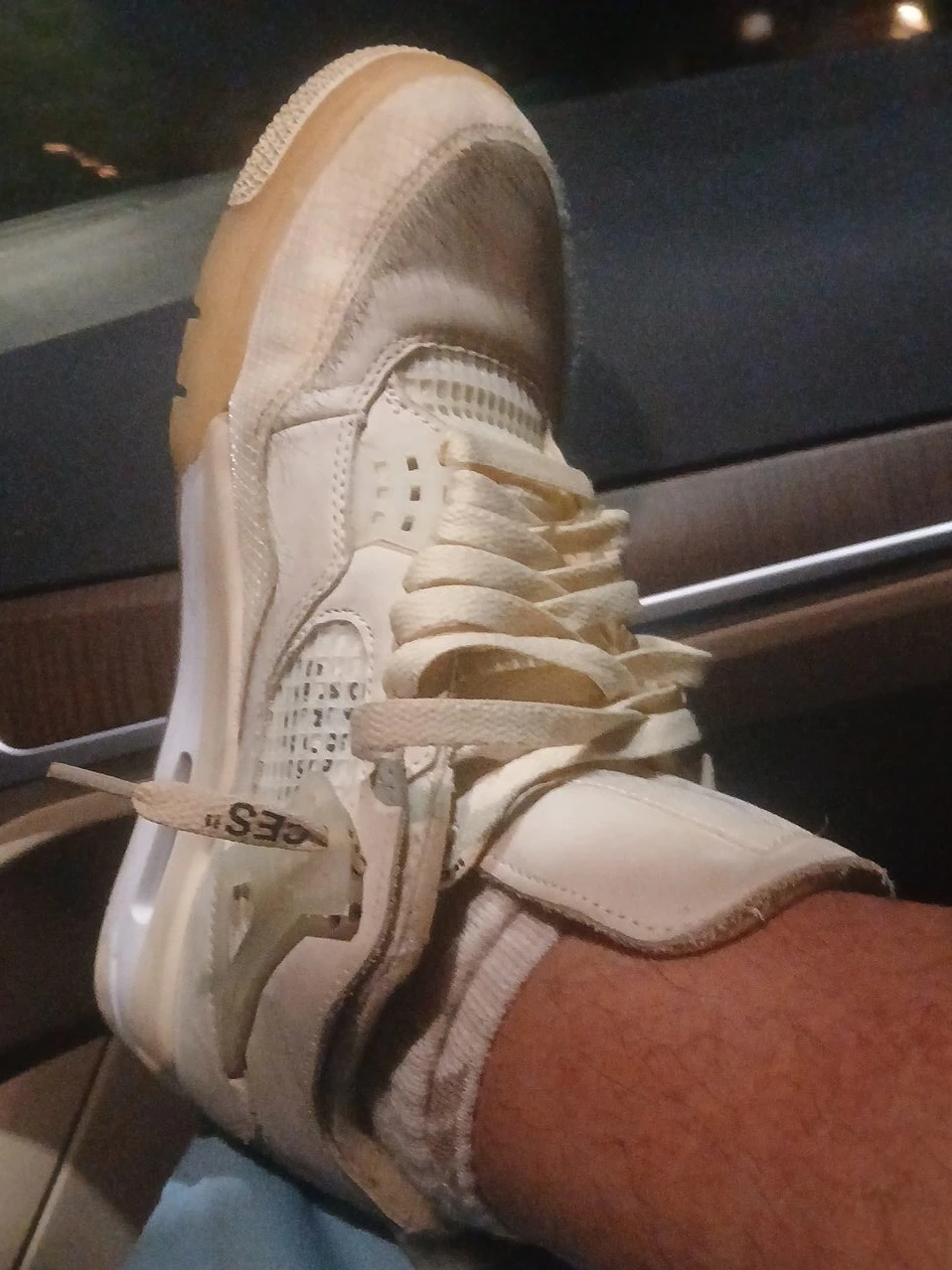 Off-White x Air Jordan 4 "Sail"