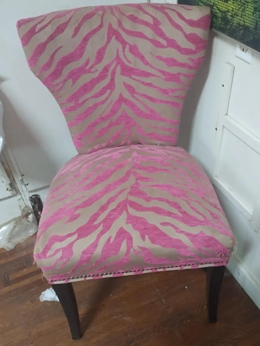 Pink and Tan Zebra Print Accent Chair⚽