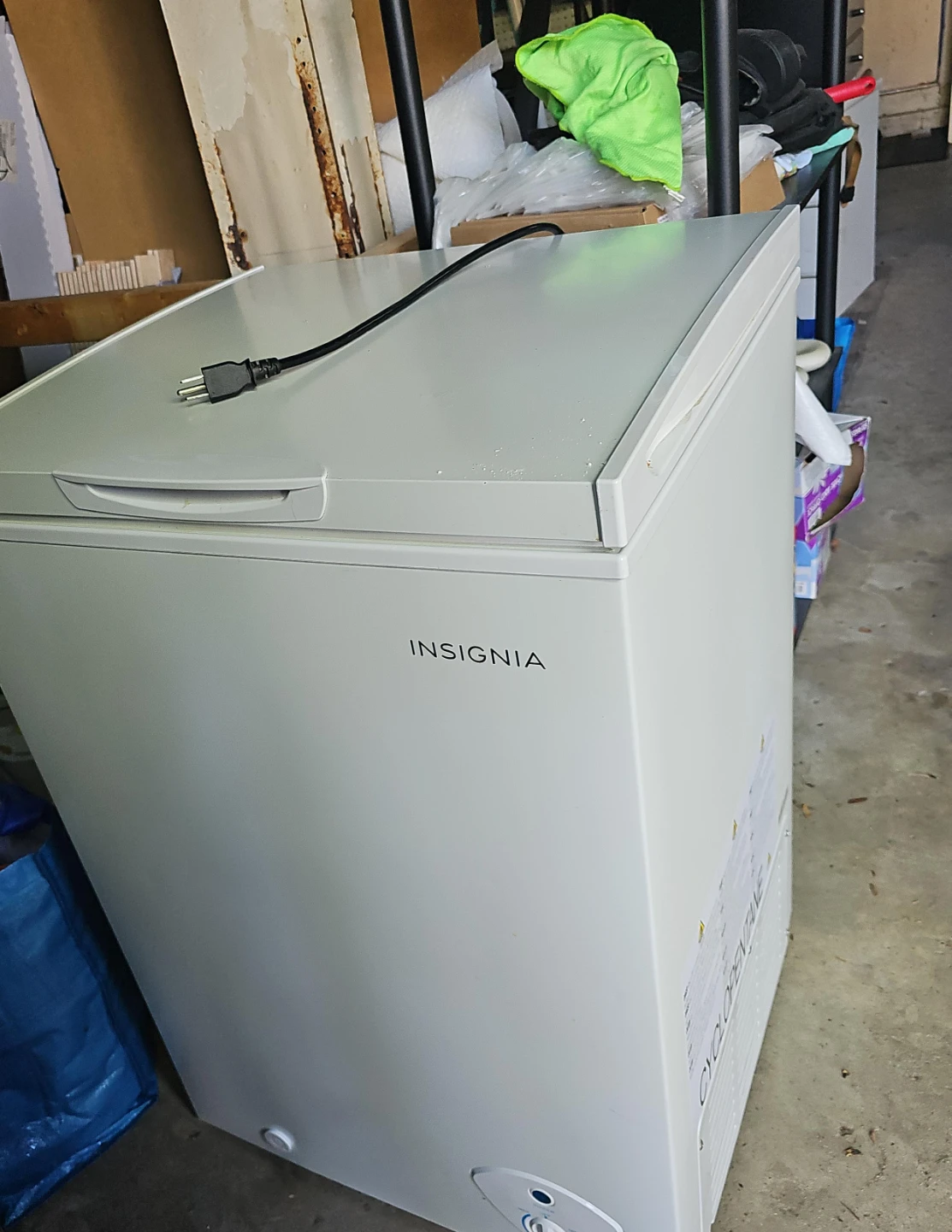 Insignia Chest Freezer