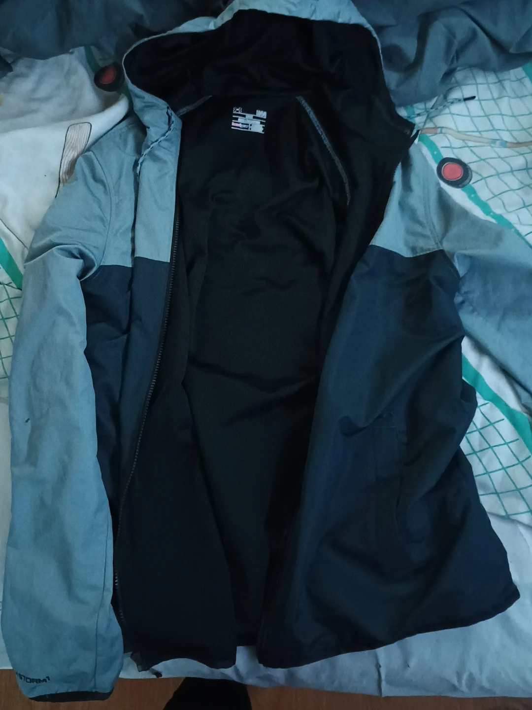 Under Armour Storm Jacket - Size L