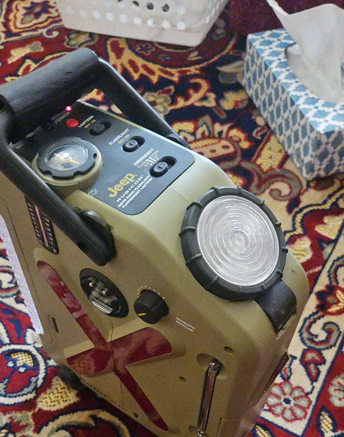 Jeep Rubicon AM/FM Radio Flashlight Lantern