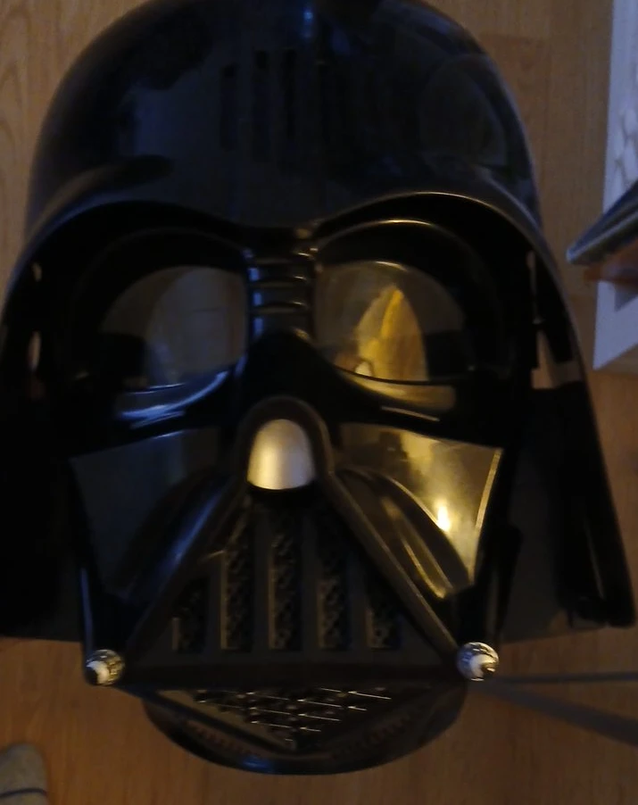 Darth Vader electric mask