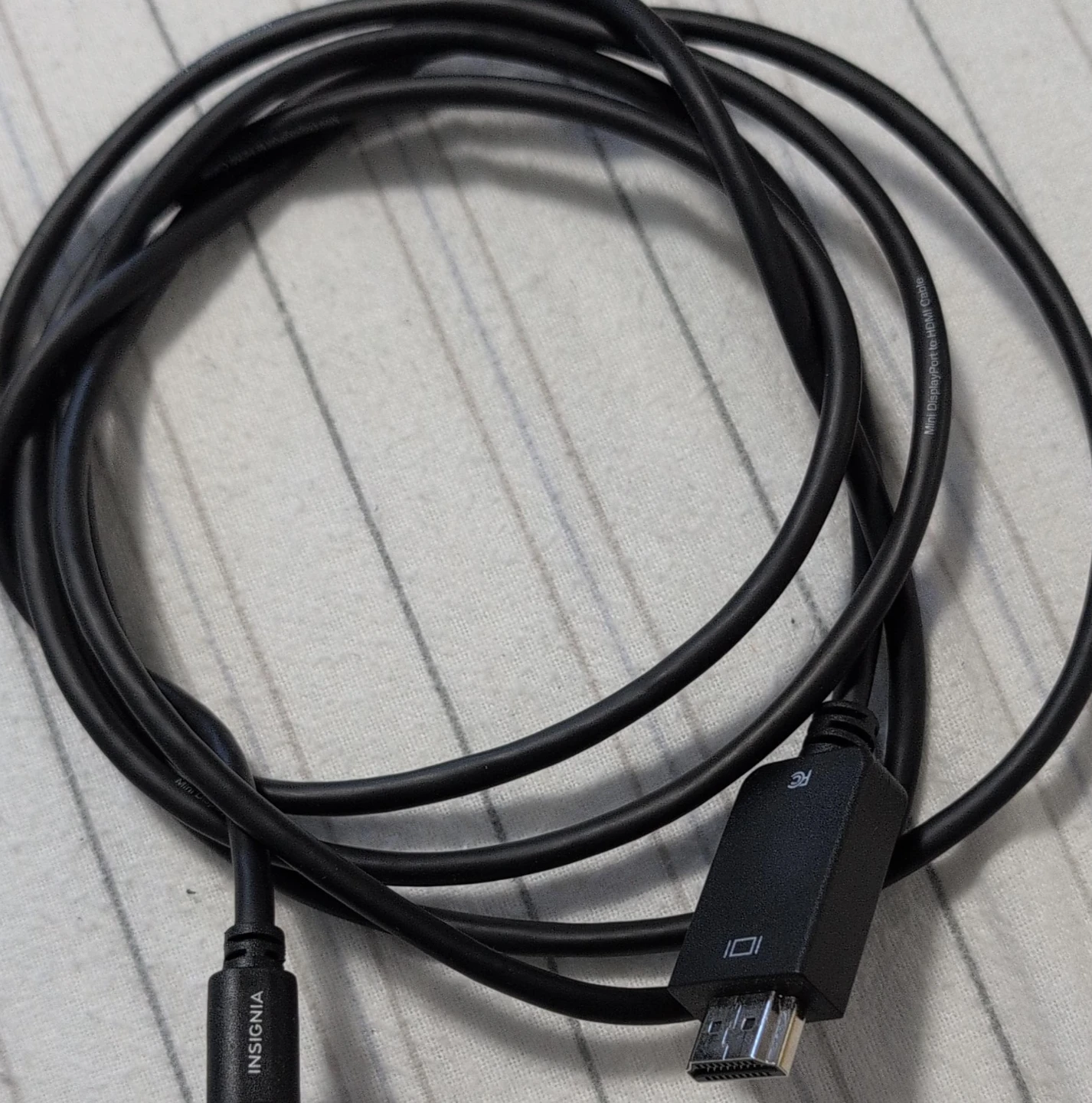 Insignia 6ft Mini Display Port to HDMI Cable.