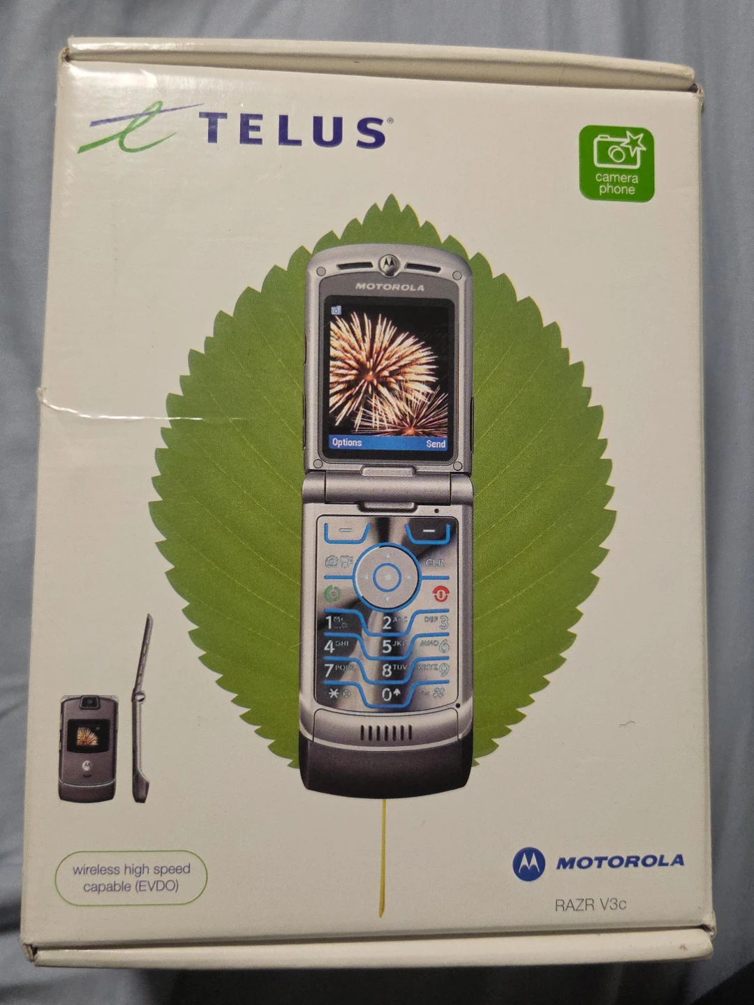 Motorola RAZR V3c Phone with TELUS