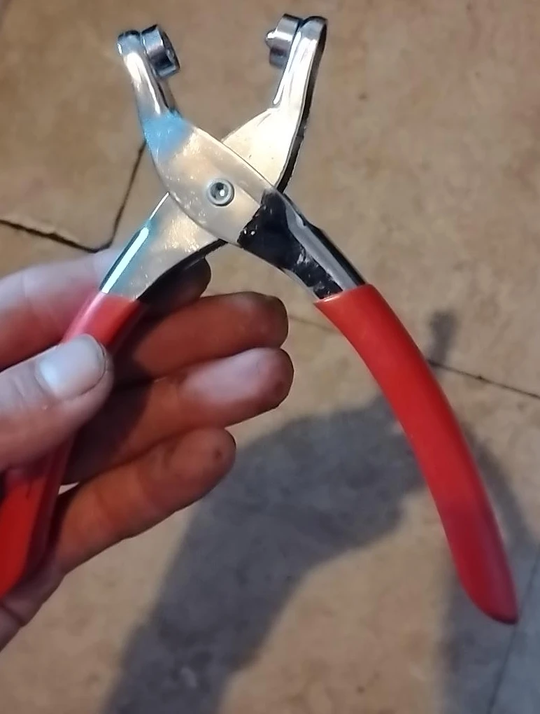 Hole Punch Pliers Tool