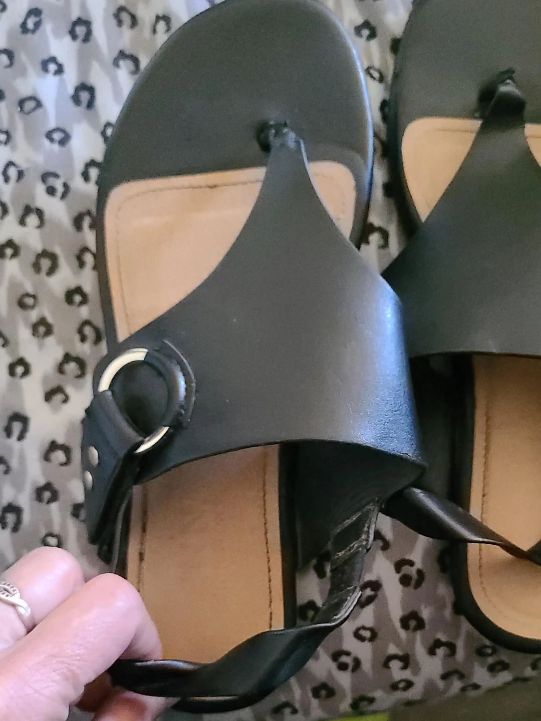 Black Thong Sandals Size 7W - photo 4