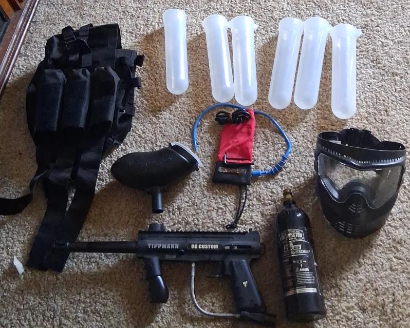 Tippmann 98 Custom Paintball Gun with complete Accessories