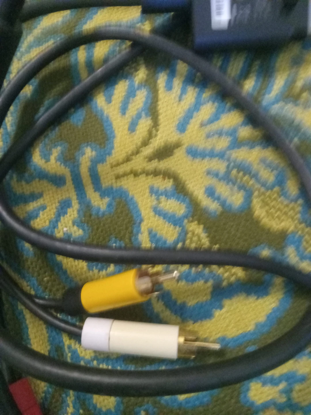 Audio/Video Cable with RCA Connectors