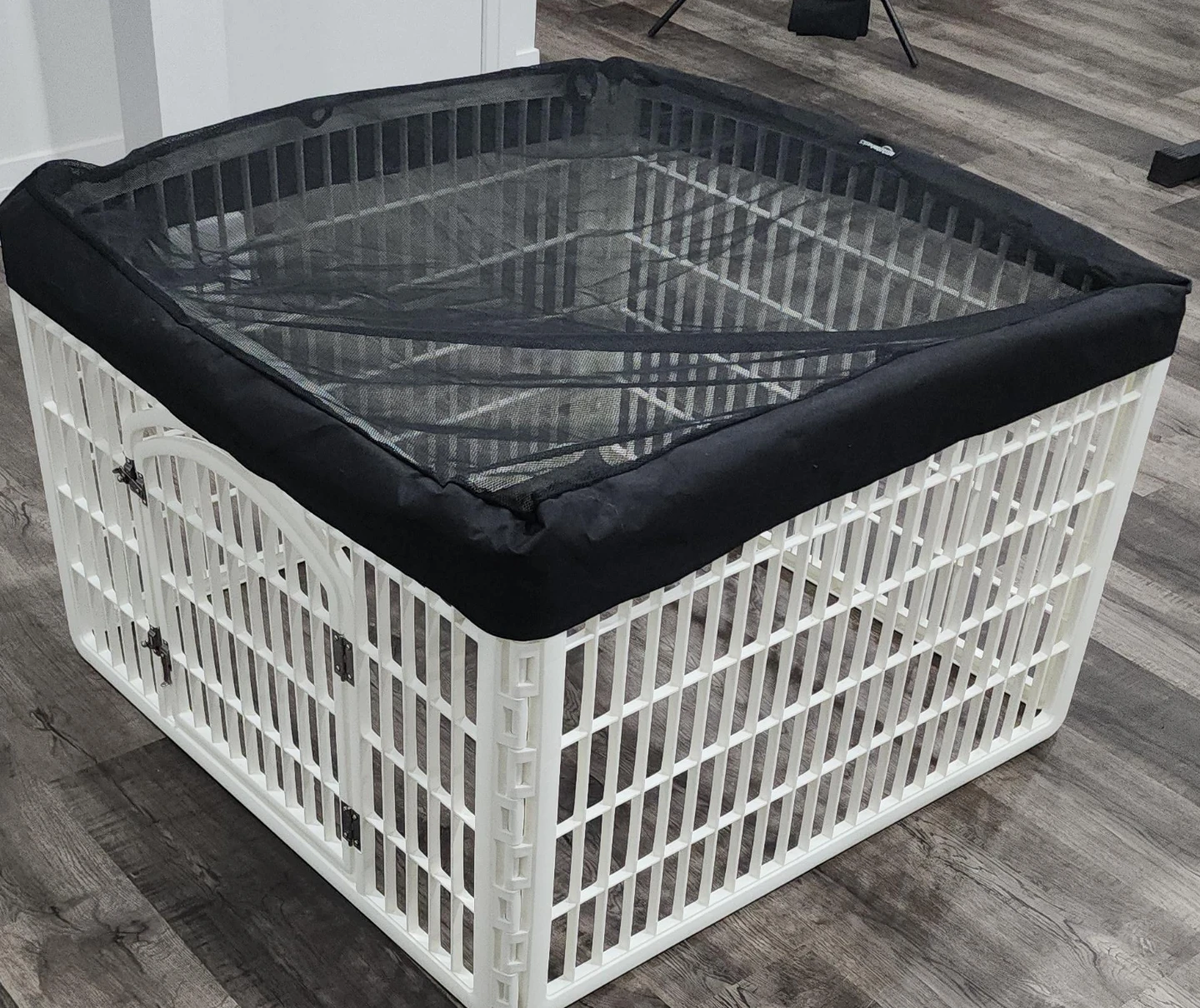 White Dog Playpen with Mesh Cover