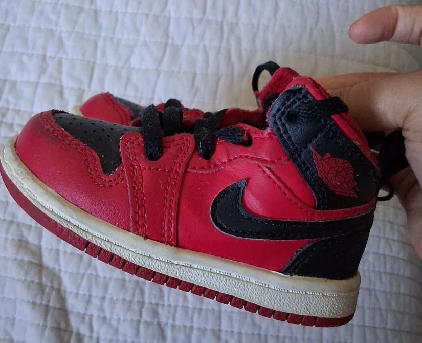 Toddler Air Jordan 1 Mid SE Shoes