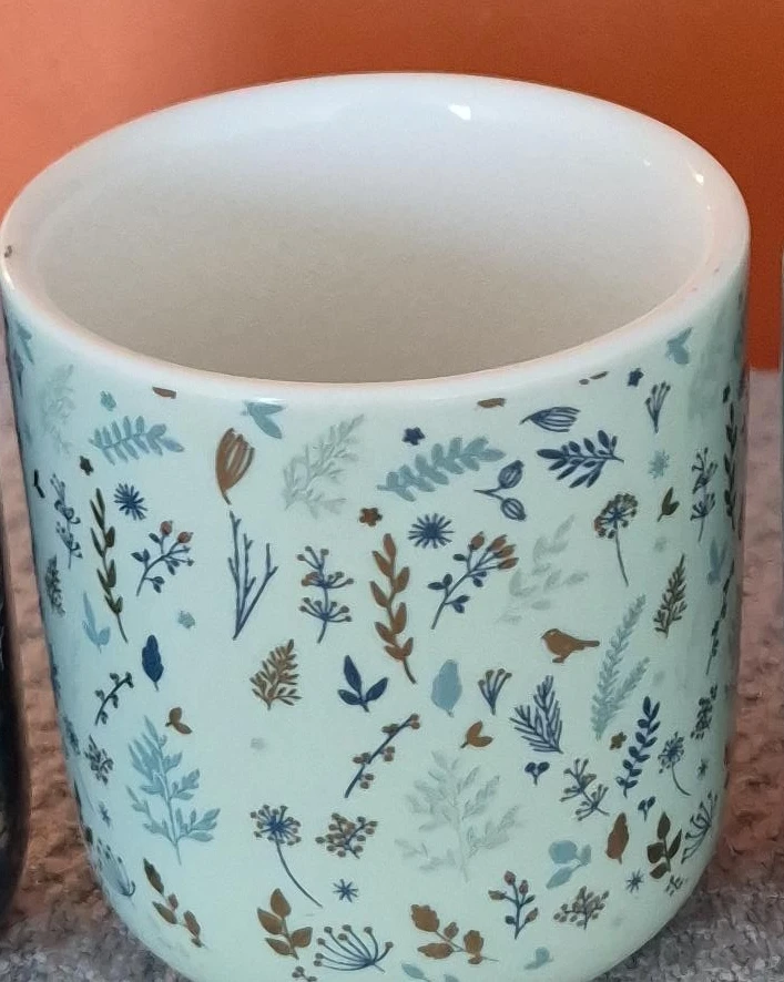 Set of 5 Decorative Mugs