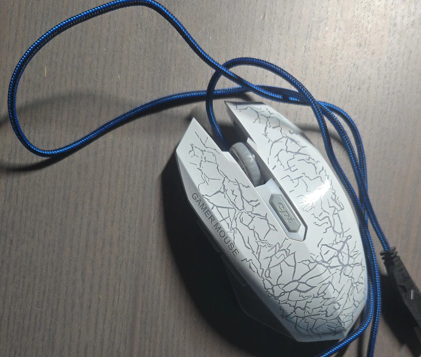 White Gamer Mouse with Blue Braided Cable