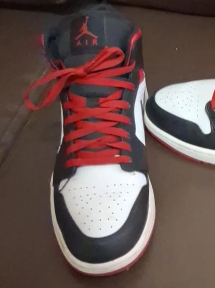 Air Jordan 1 Mid SE