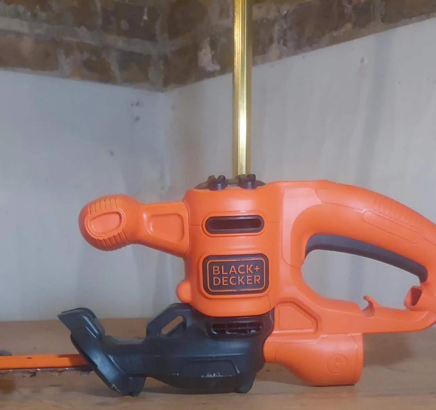 Black+Decker 17 inch Hedge Trimmer