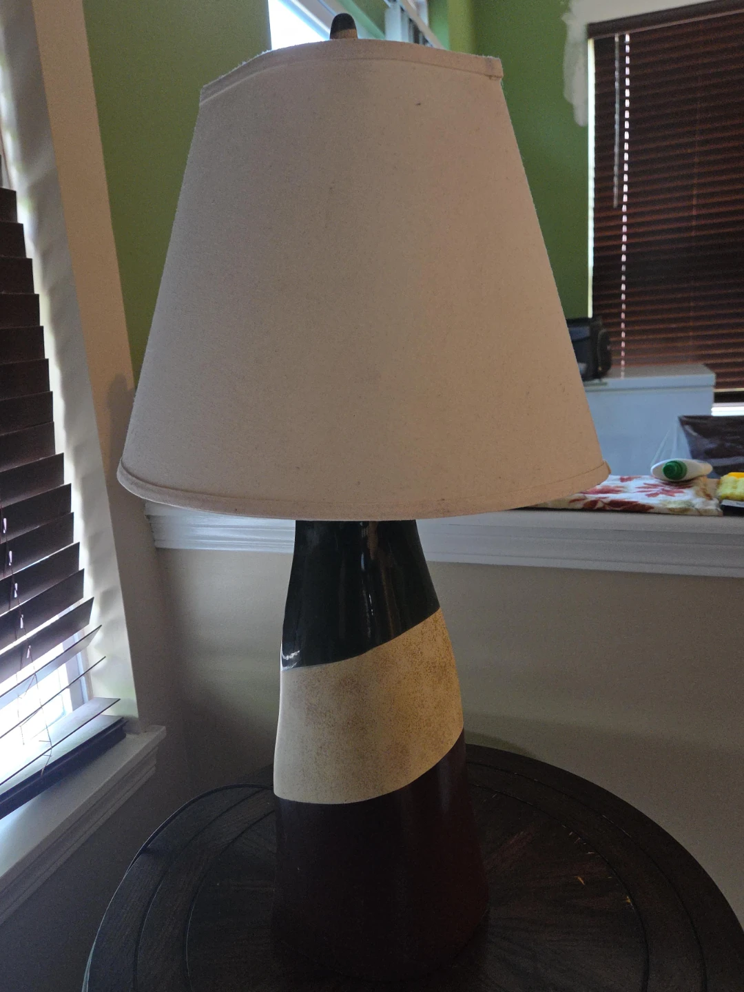 2 Vintage Table Lamp with Geometric Design