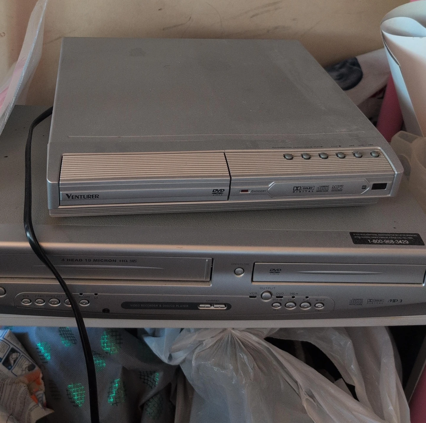 Venturer & 4 Head VHS/DVD Combo Player $10 each