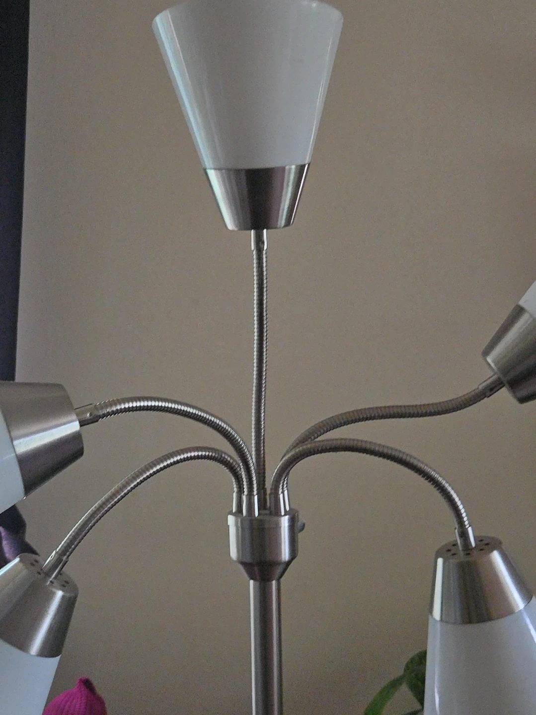 Floor Lamp with Adjustable Goosenecks