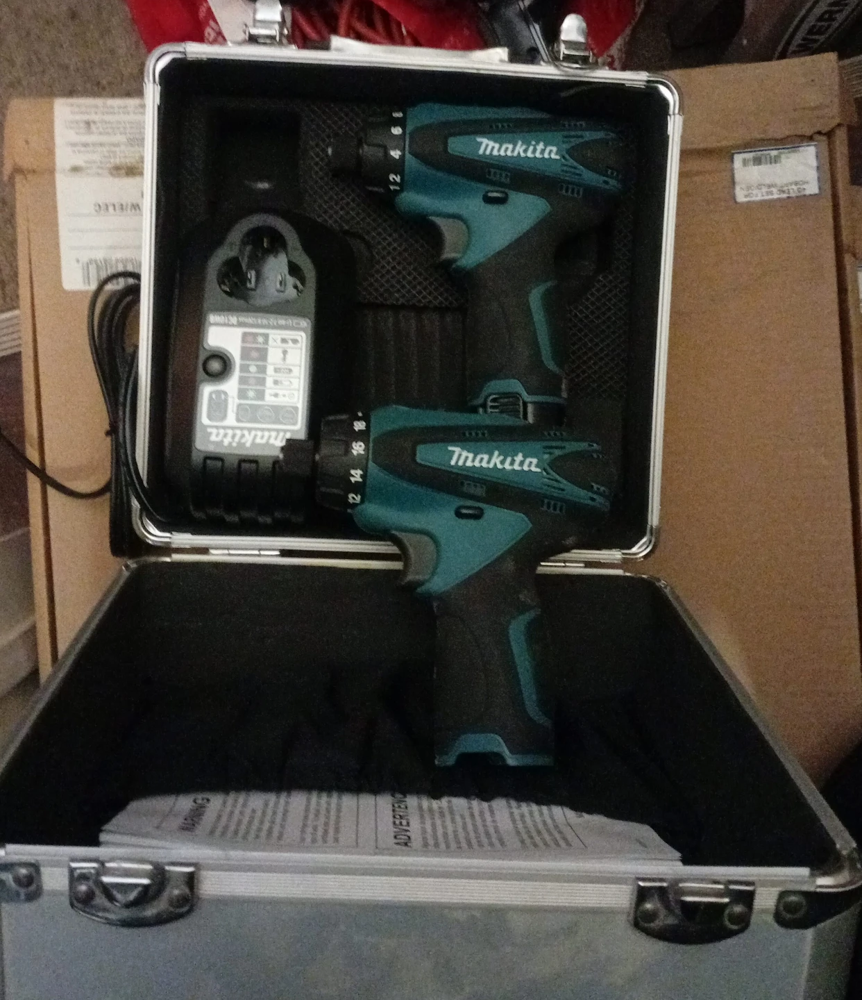 Makita Cordless Drill 2-Tool Combo Kit