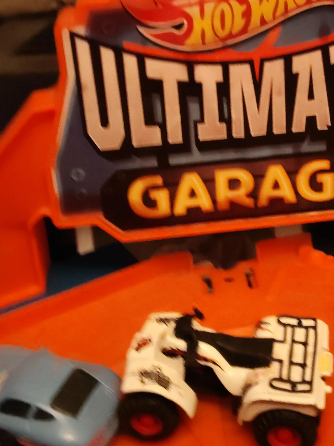 Hot Wheels Ultimate Garage Playset