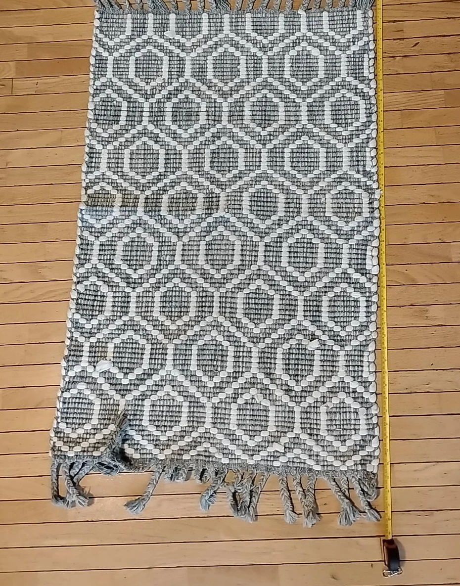 Geometric Pattern Area Rug