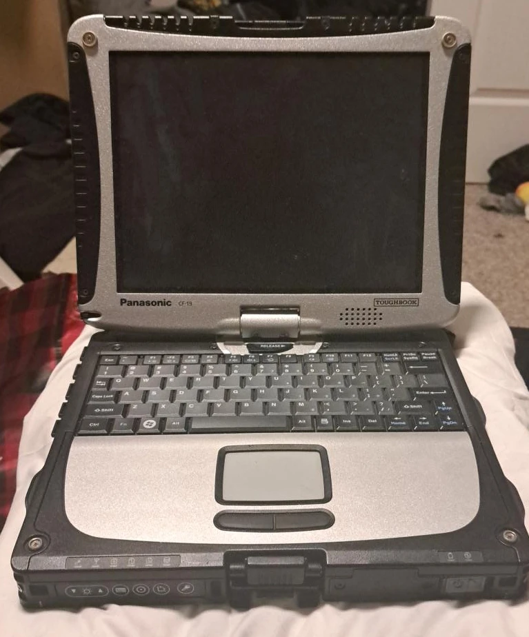 Panasonic Toughbook CF-19