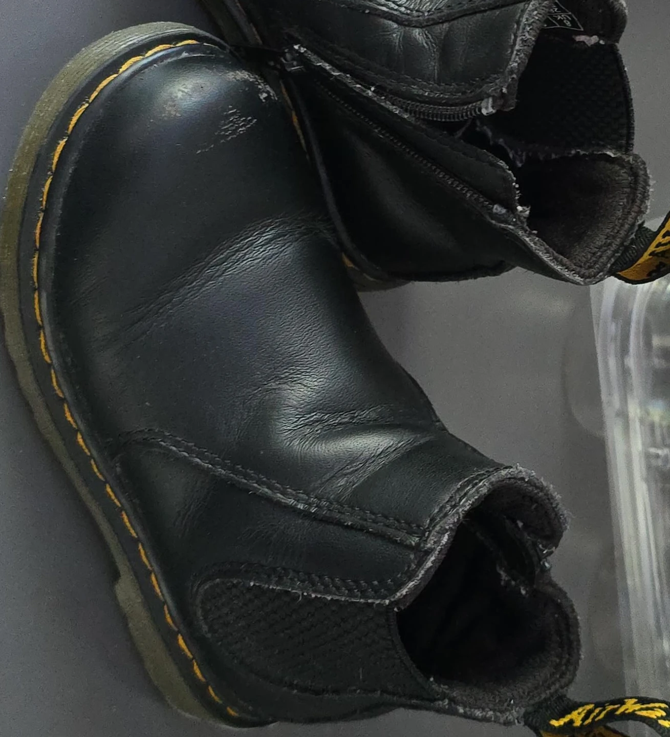 Dr. Martens Black Leather Chelsea Boots - photo 3