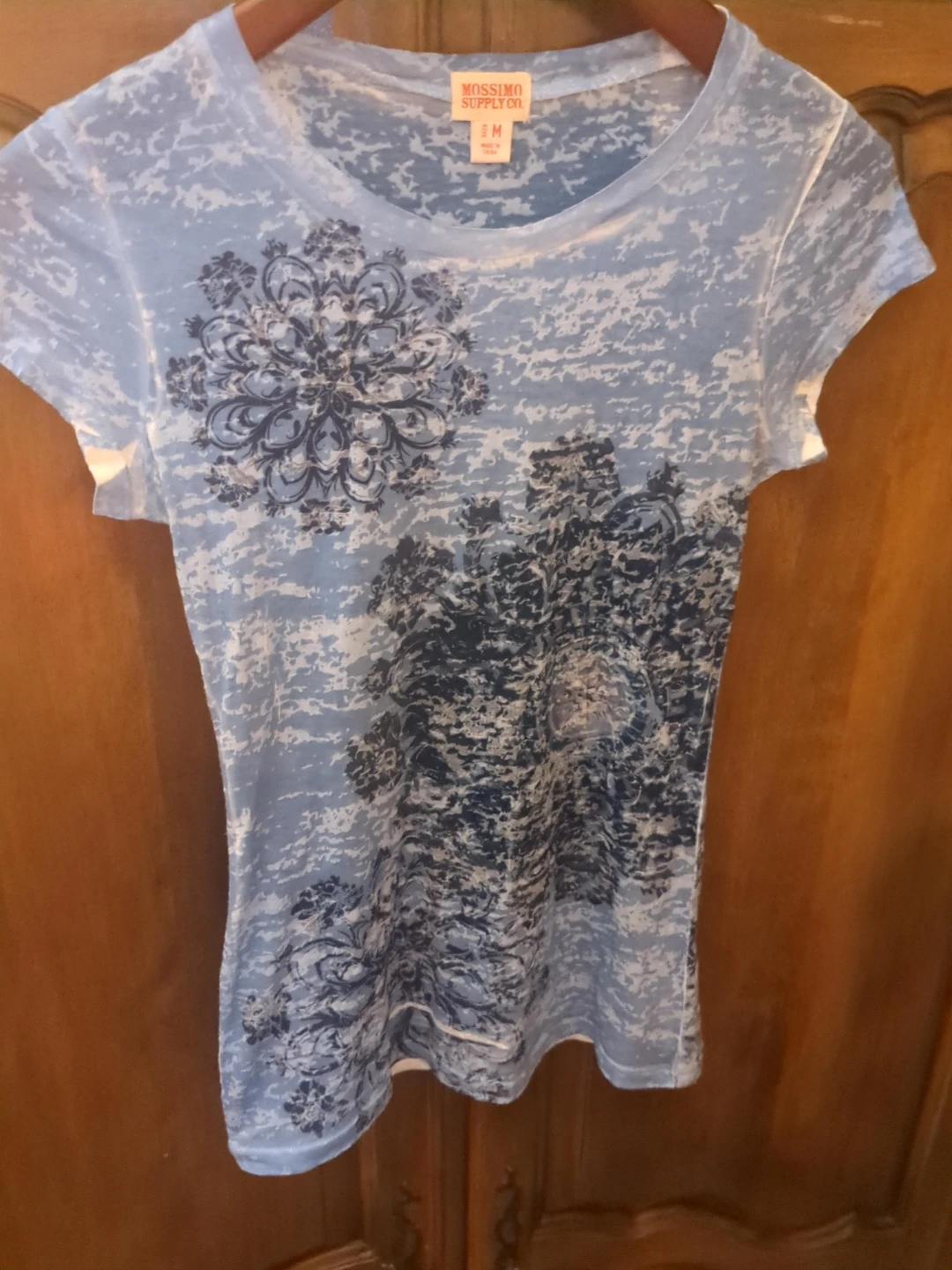 Mossimo Supply Co. Blue Graphic T-Shirt Size M