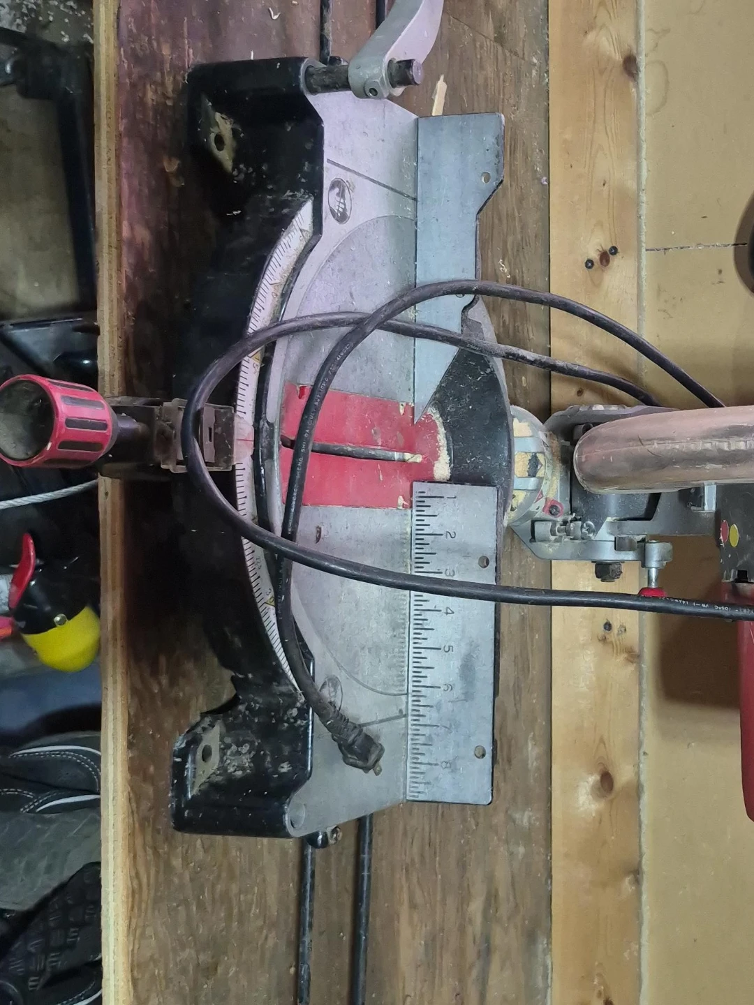 Compound Miter Saw