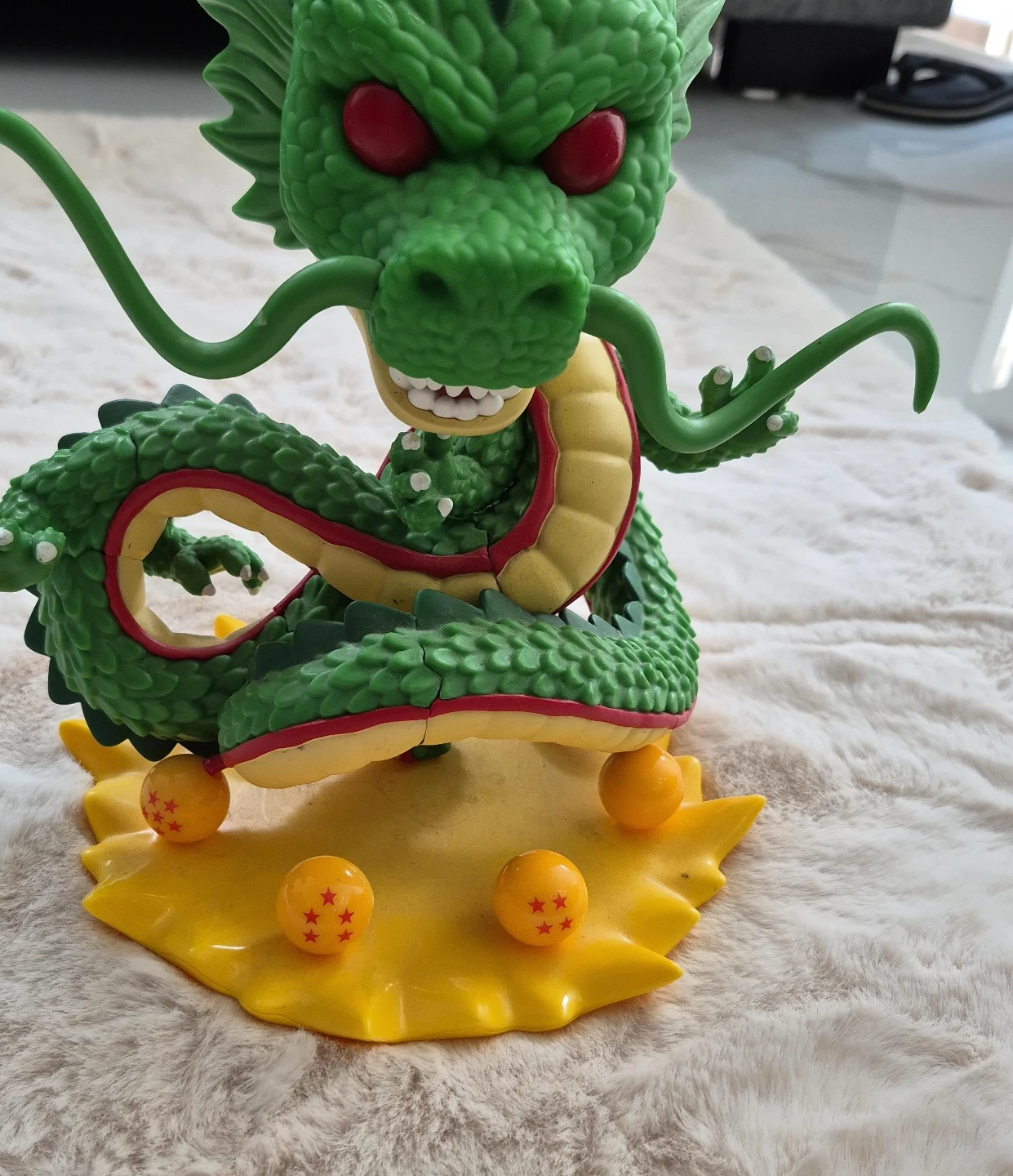 Shenron Dragon Ball Z Figure with Dragon Balls