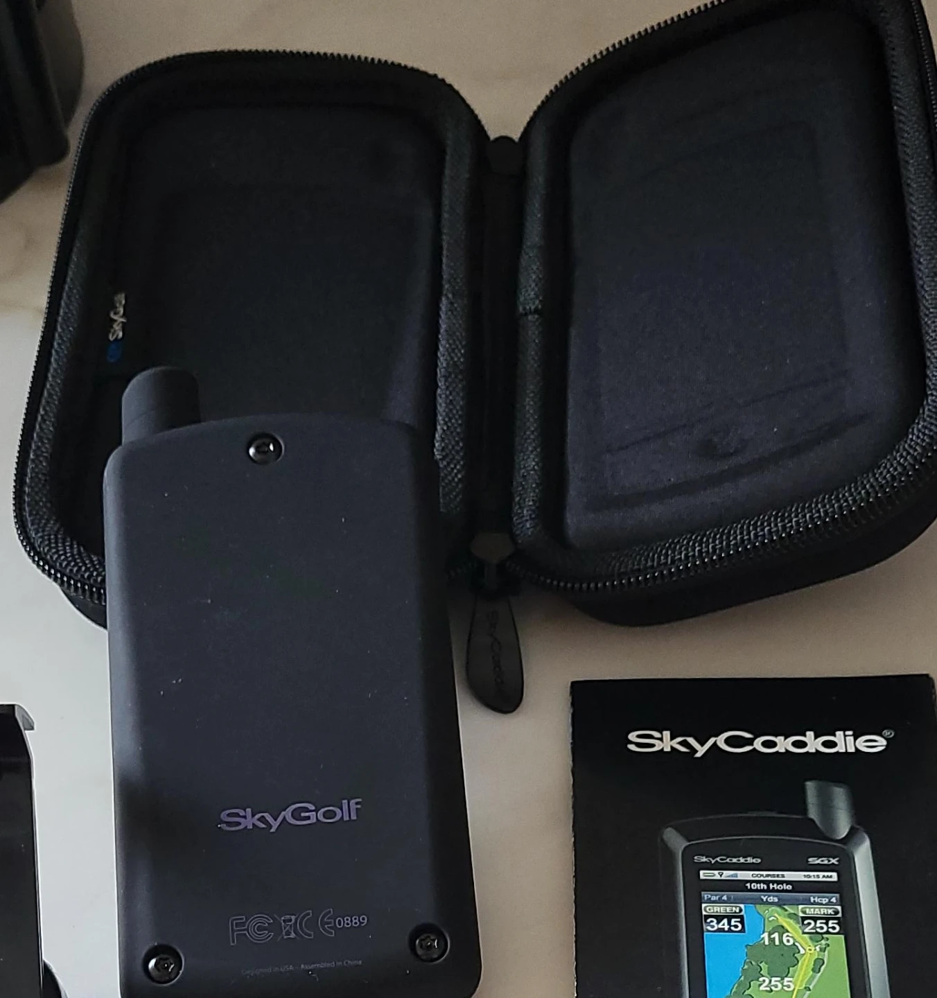 SkyGolf SkyCaddie SGX Golf GPS with Case
