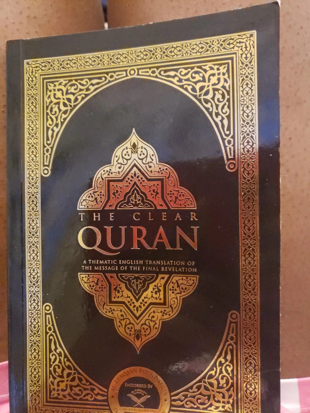The Clear Quran: A Thematic English Translation