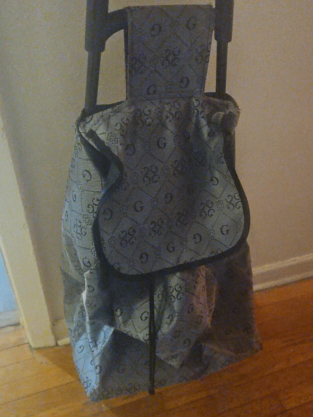 Guess Shopping Cart Bag