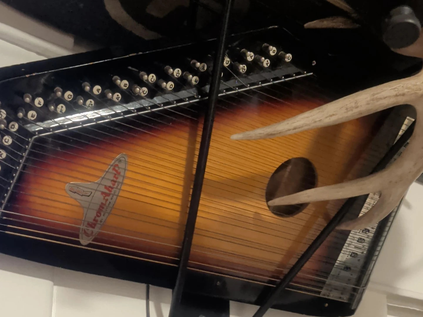 Chromaharp Autoharp