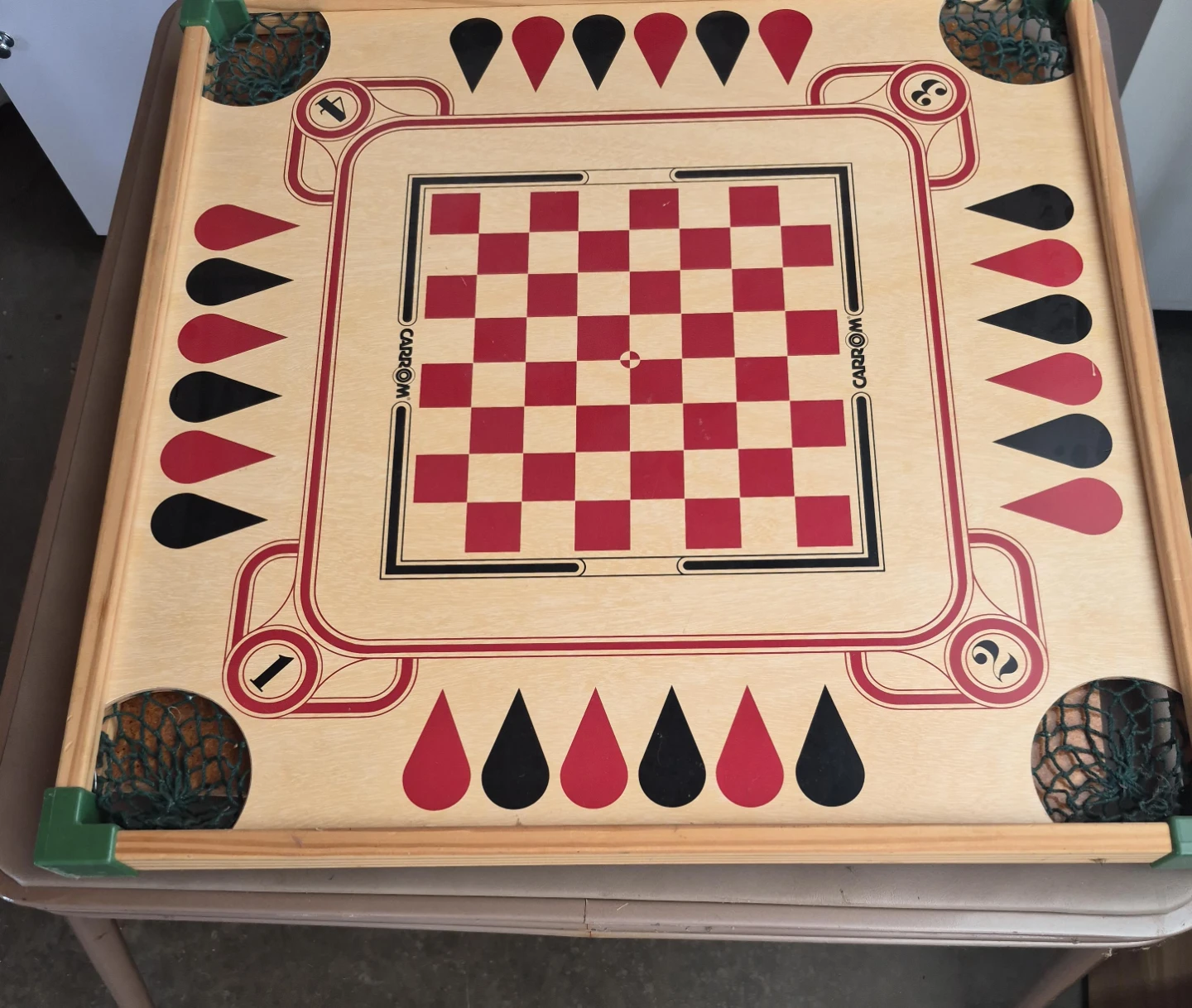 Carrom Board Game