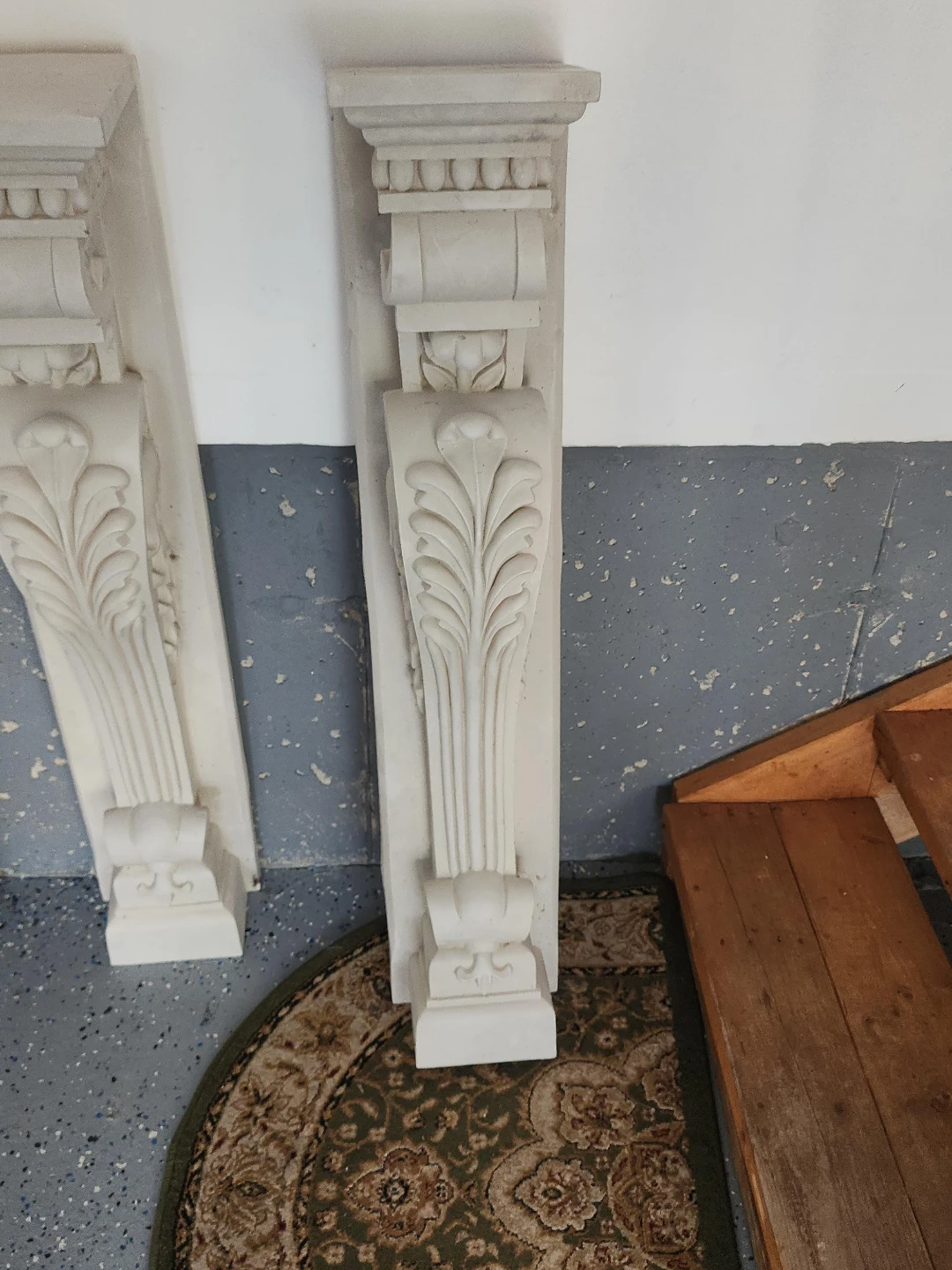 Set of 2 White Decorative Architectural Corbel Brackets