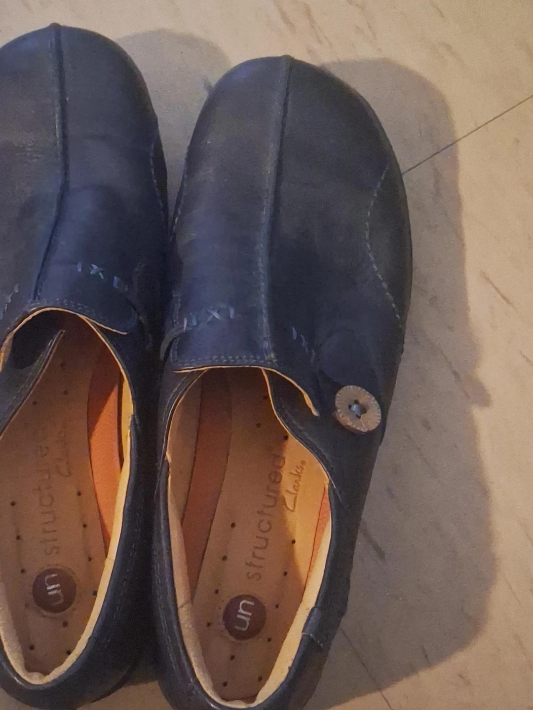 Clarks Unstructured Leather Shoes size 8